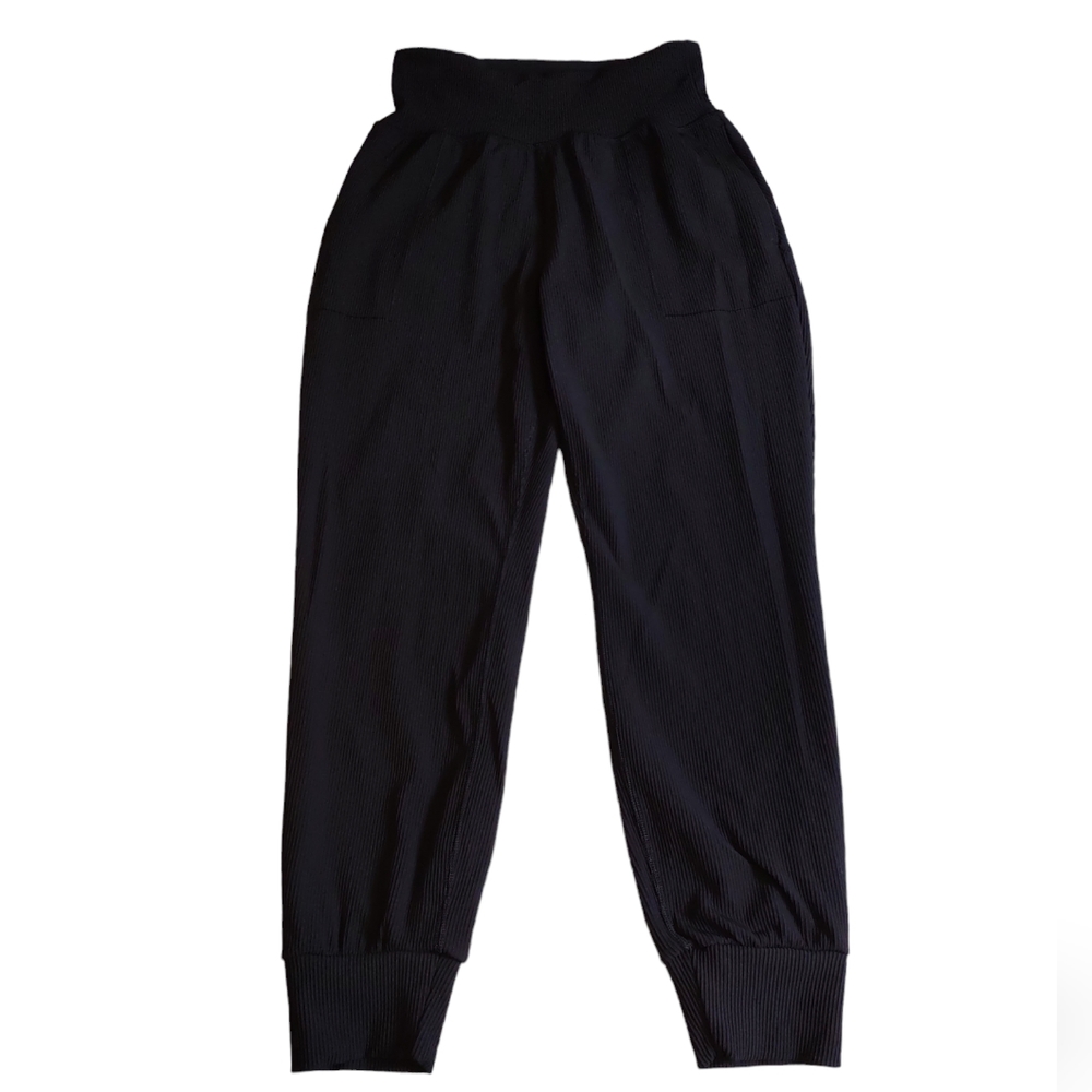 Athleta Size Medium Black Salutation Rib Jogger Pants